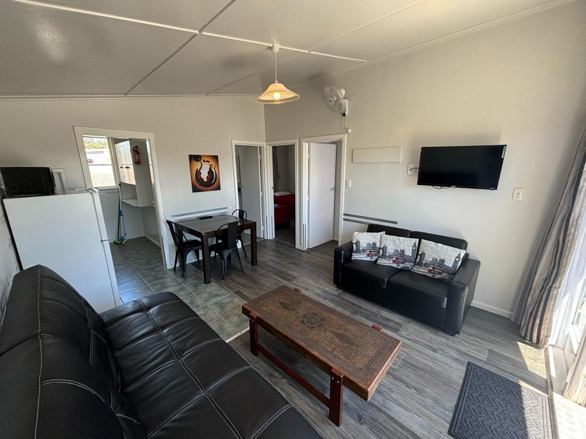 Westshore Holiday Park Napier Exterior photo
