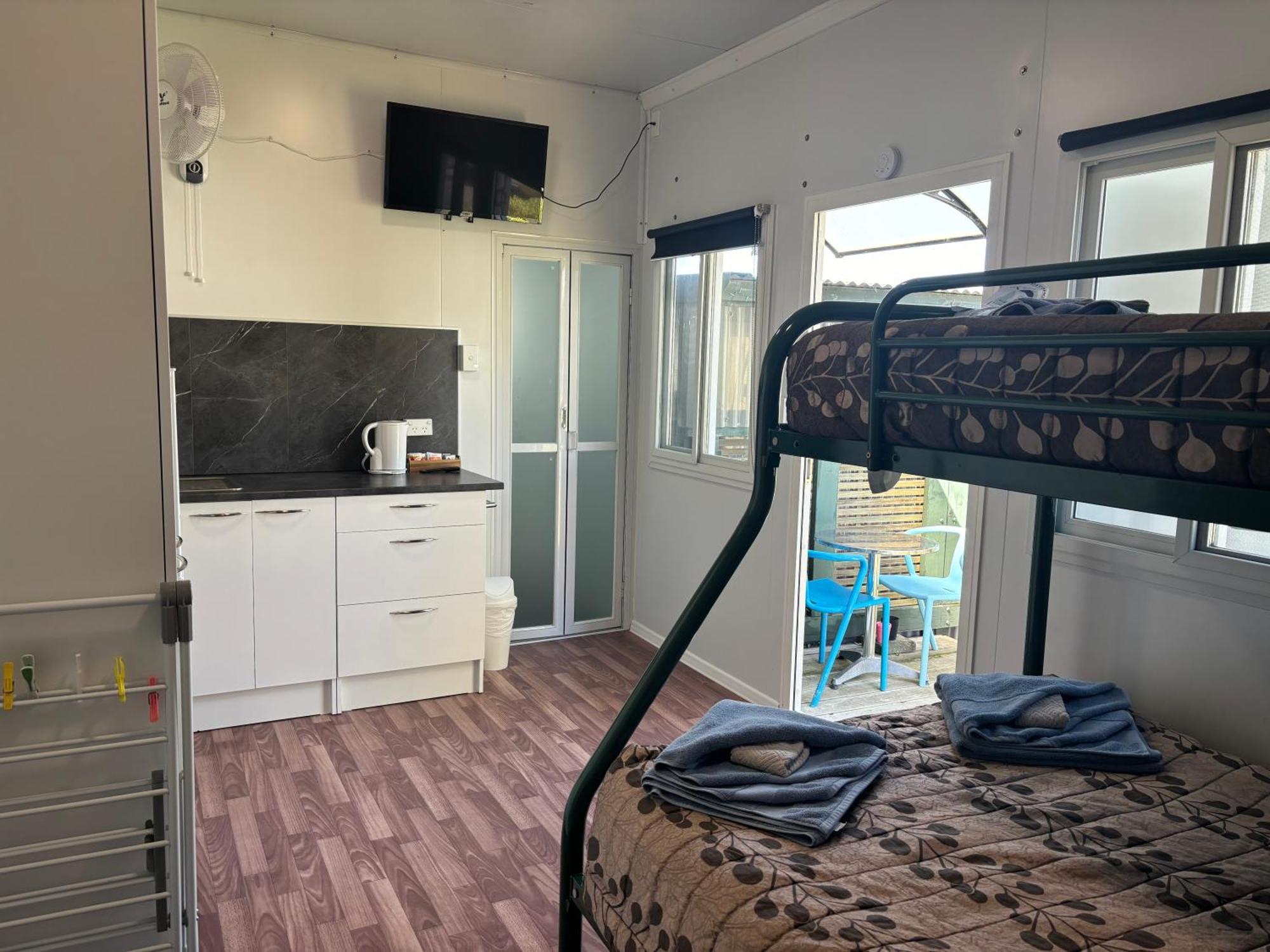 Westshore Holiday Park Napier Exterior photo